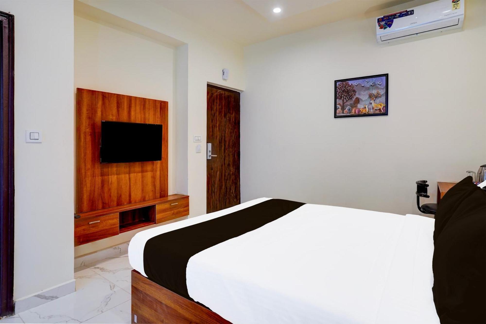 Super Townhouse Marathahalli Near Klm Fashion Mall Bangalore Buitenkant foto