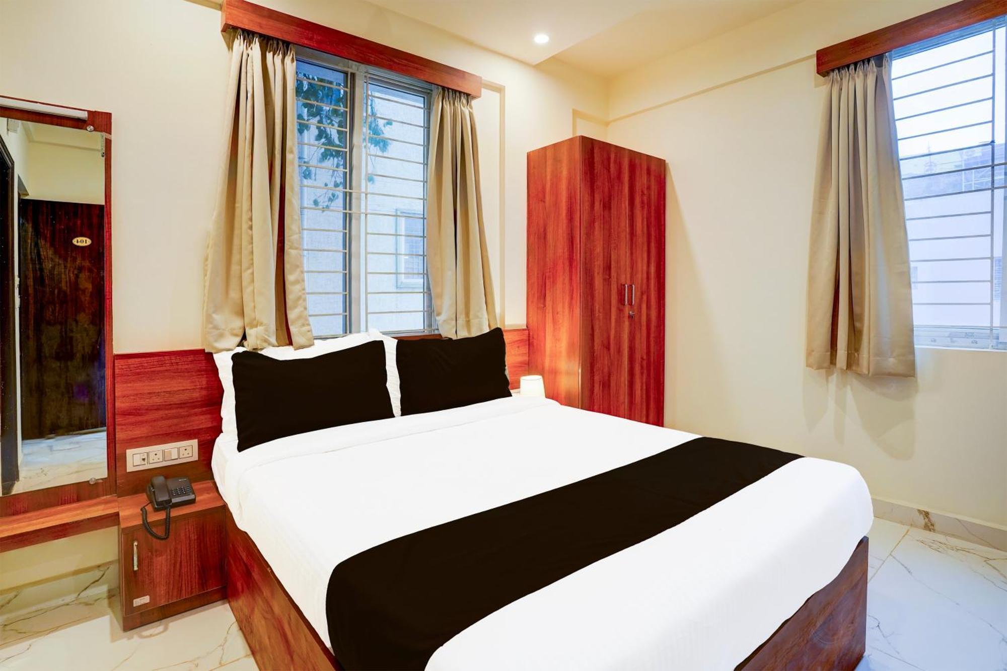 Super Townhouse Marathahalli Near Klm Fashion Mall Bangalore Buitenkant foto
