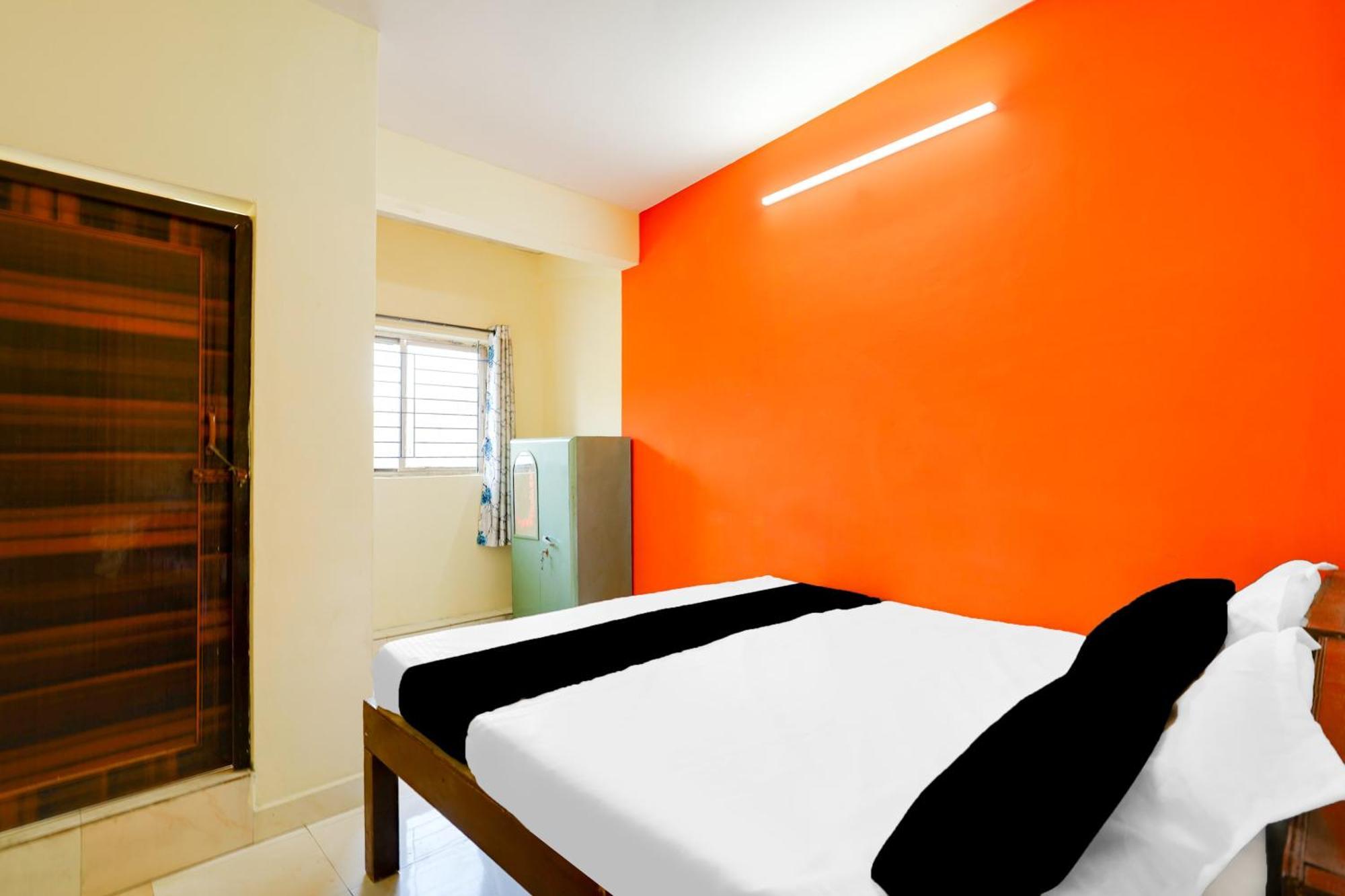 Super Townhouse Marathahalli Near Klm Fashion Mall Bangalore Buitenkant foto