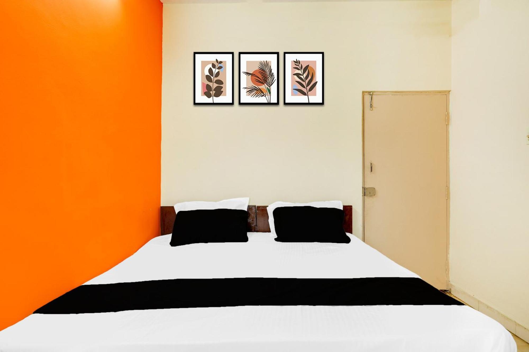Super Townhouse Marathahalli Near Klm Fashion Mall Bangalore Buitenkant foto