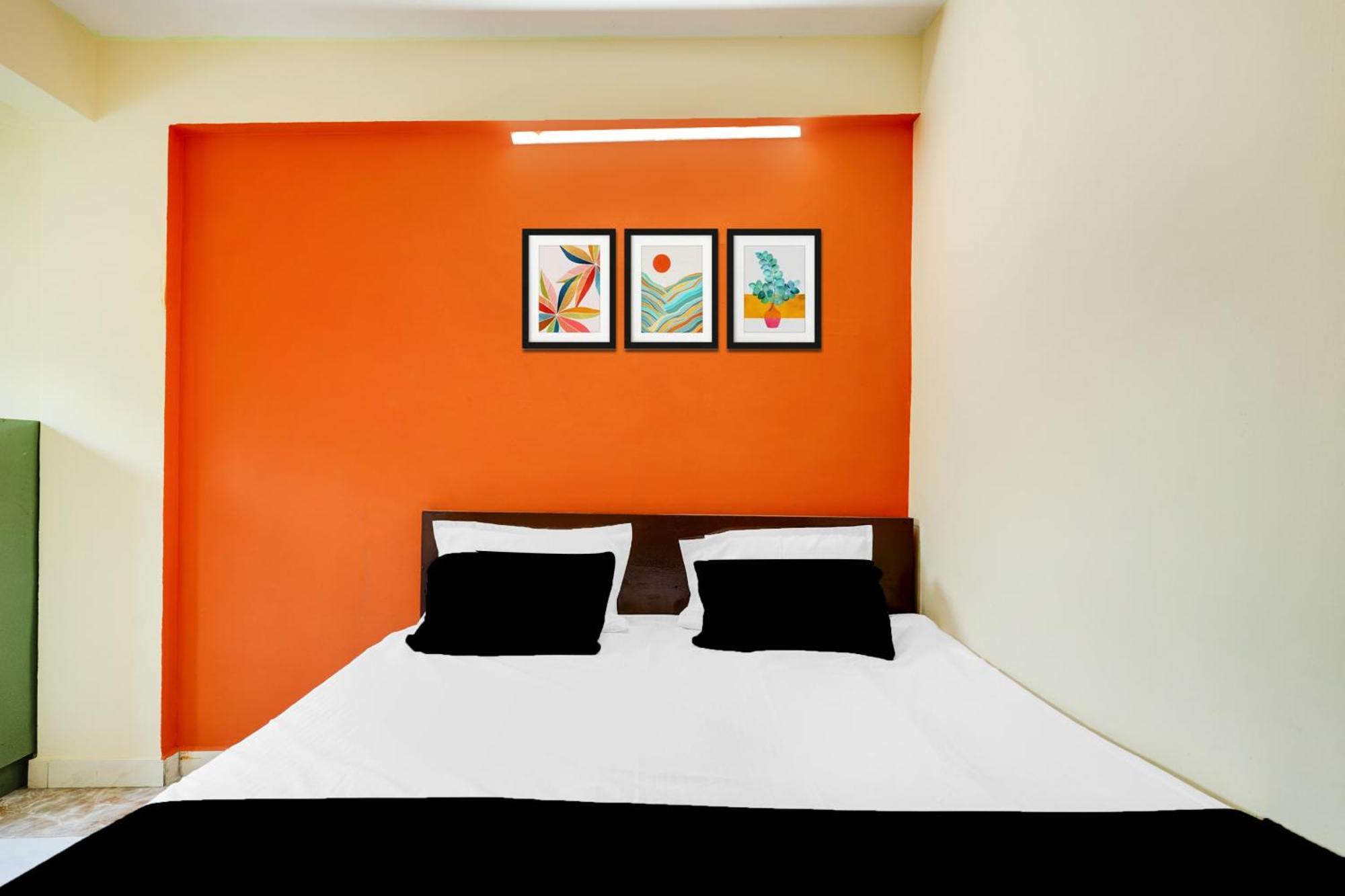 Super Townhouse Marathahalli Near Klm Fashion Mall Bangalore Buitenkant foto