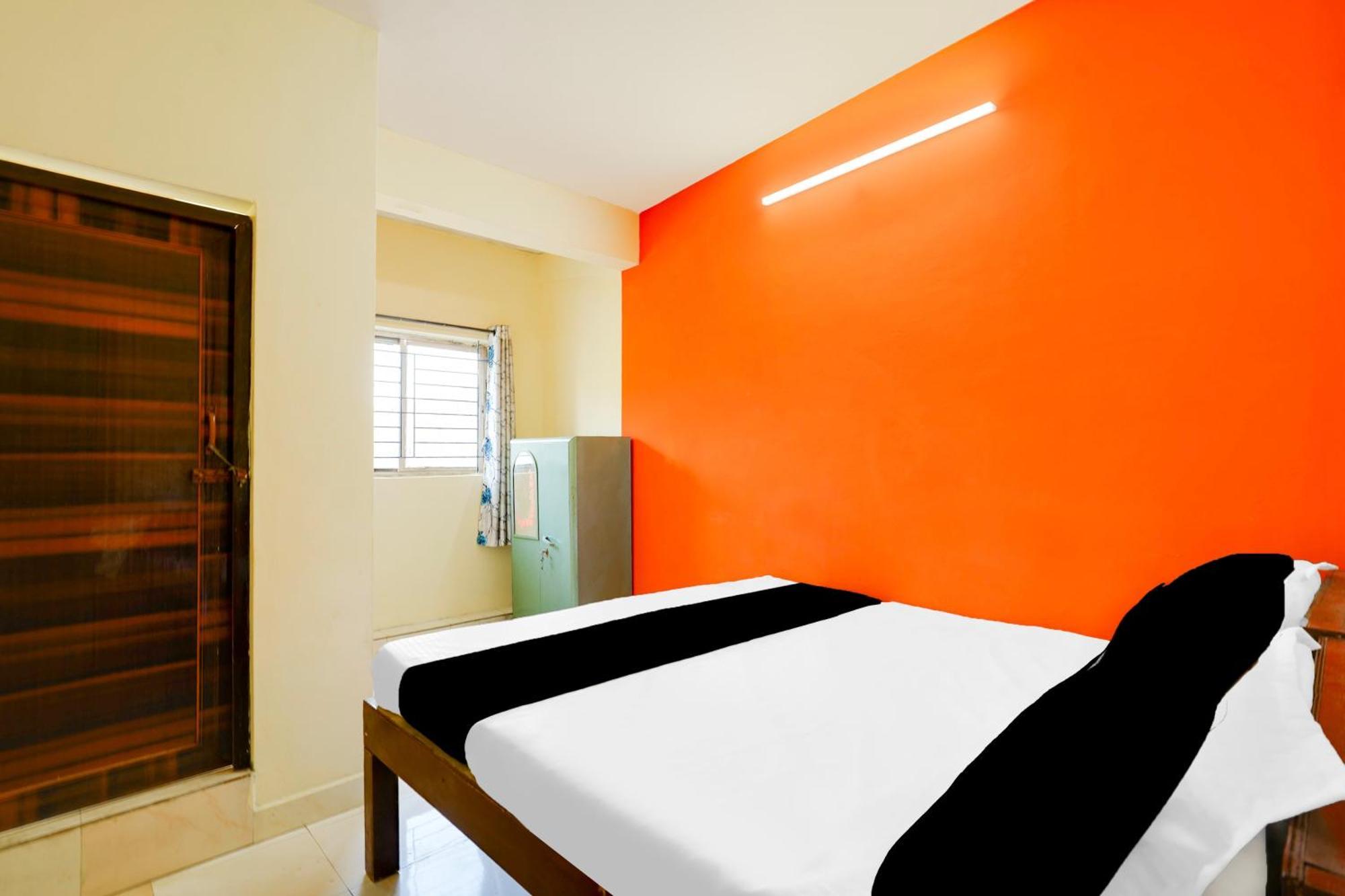 Super Townhouse Marathahalli Near Klm Fashion Mall Bangalore Buitenkant foto