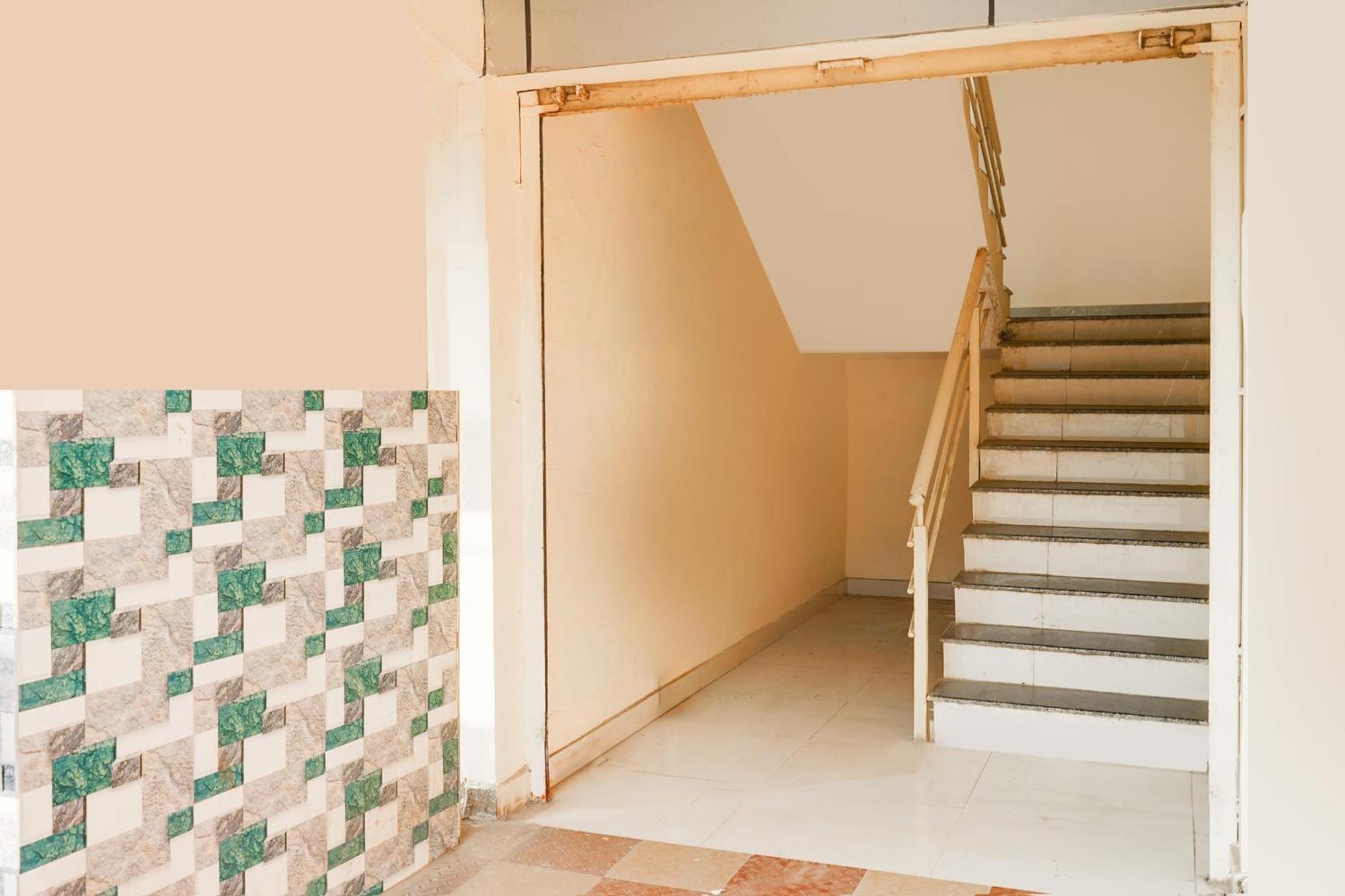 Super Townhouse Marathahalli Near Klm Fashion Mall Bangalore Buitenkant foto