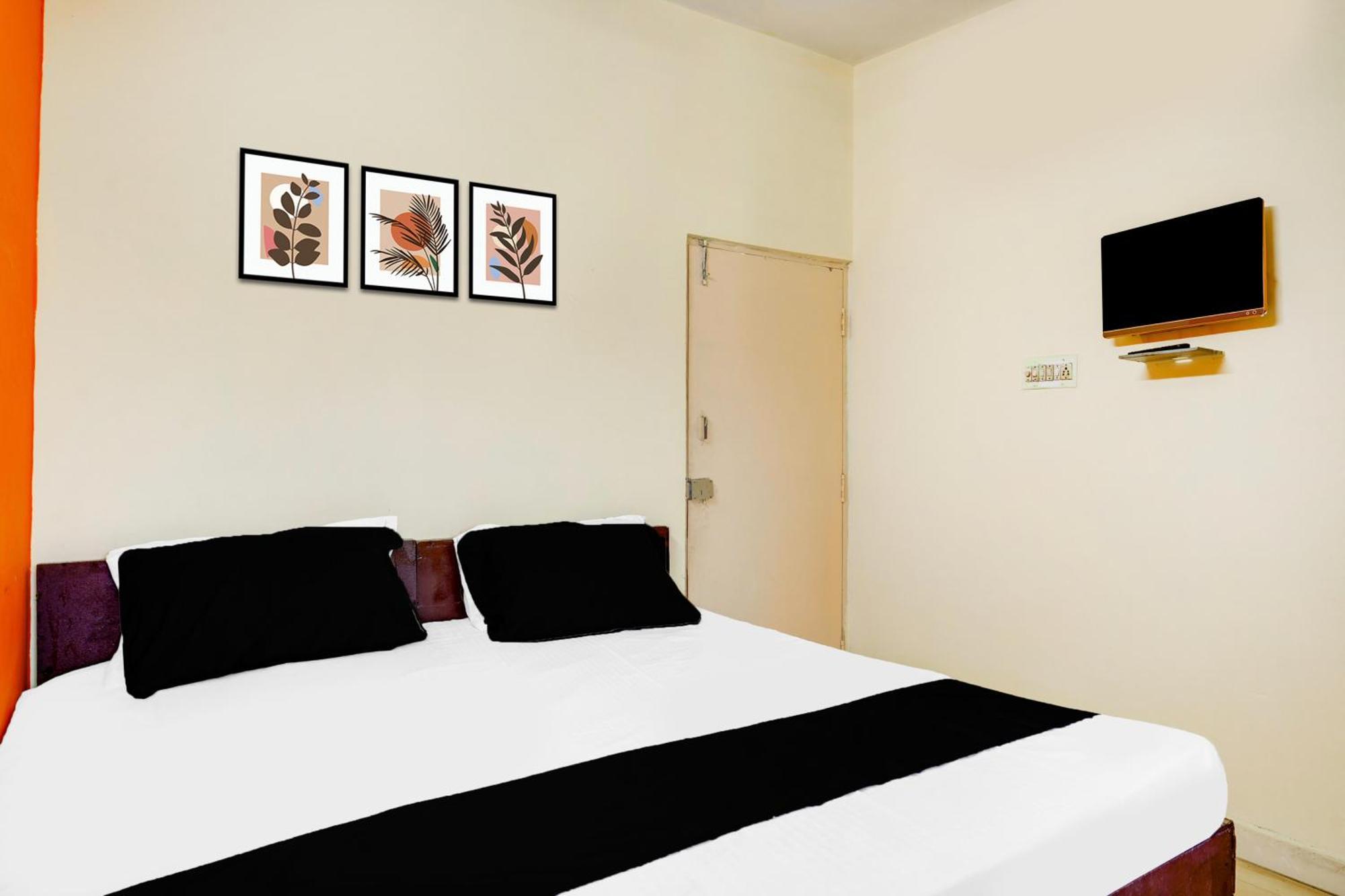 Super Townhouse Marathahalli Near Klm Fashion Mall Bangalore Buitenkant foto