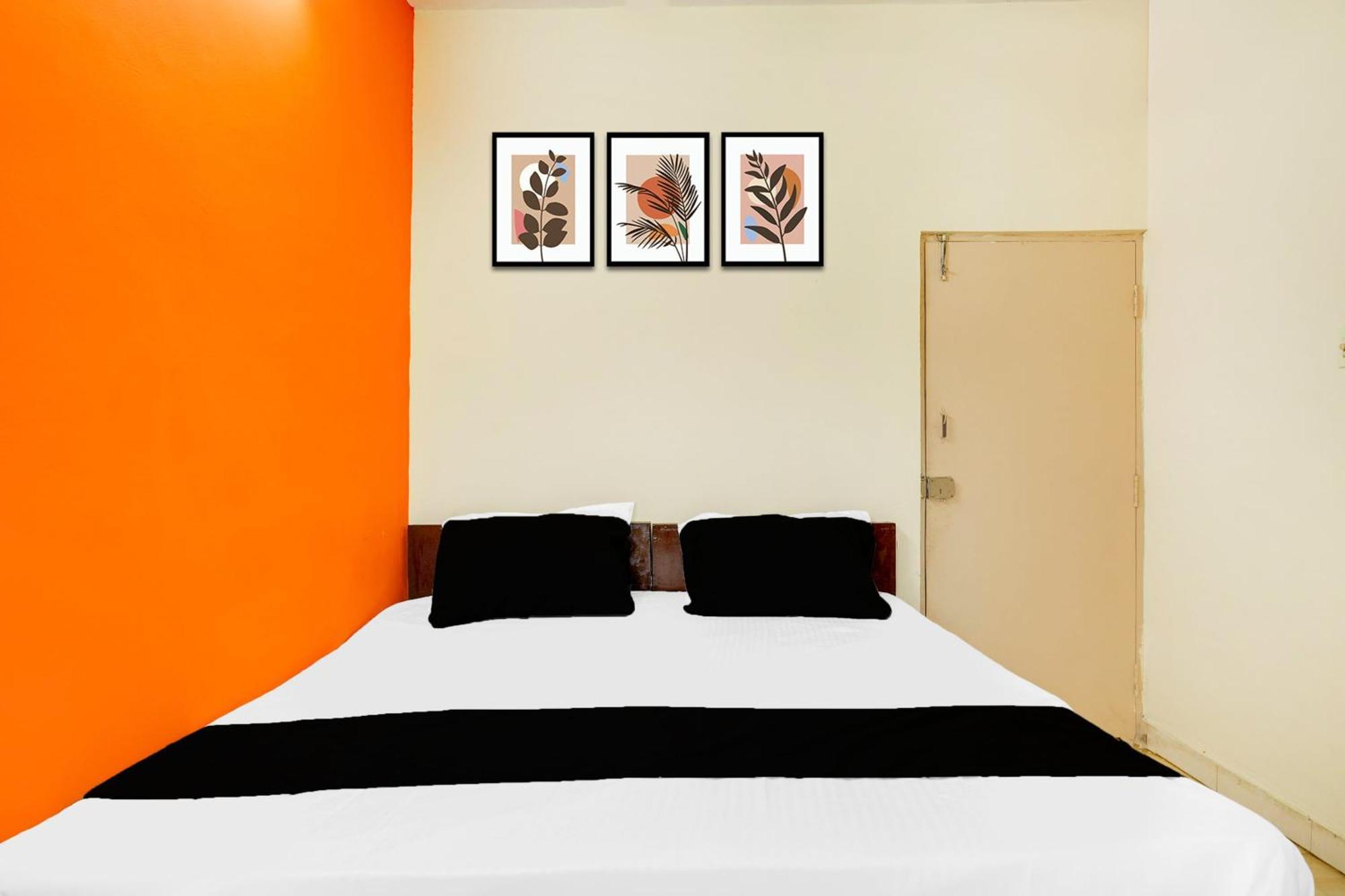 Super Townhouse Marathahalli Near Klm Fashion Mall Bangalore Buitenkant foto