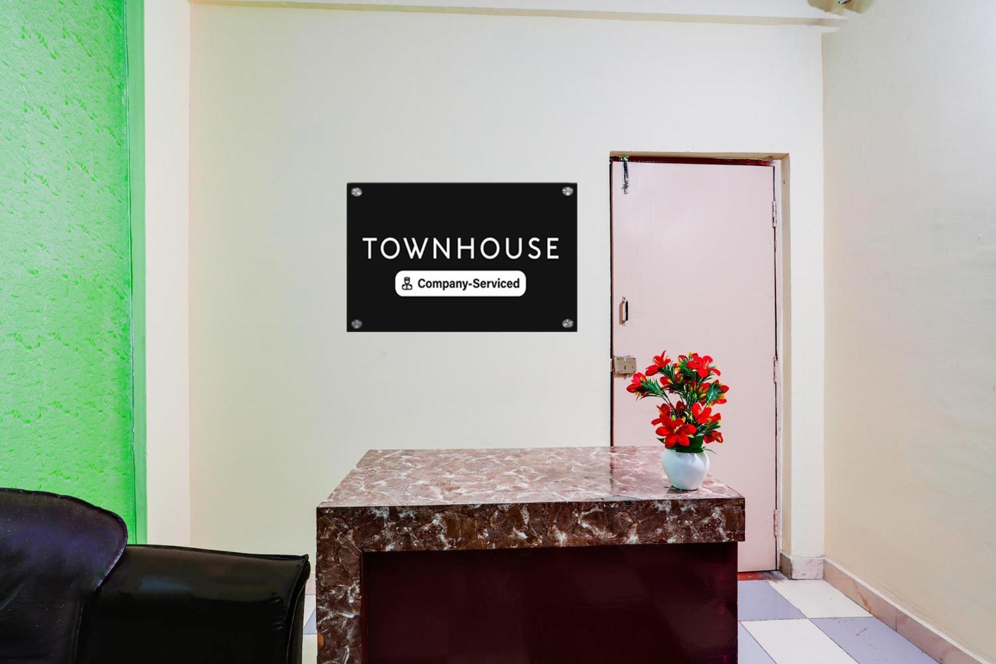 Super Townhouse Marathahalli Near Klm Fashion Mall Bangalore Buitenkant foto