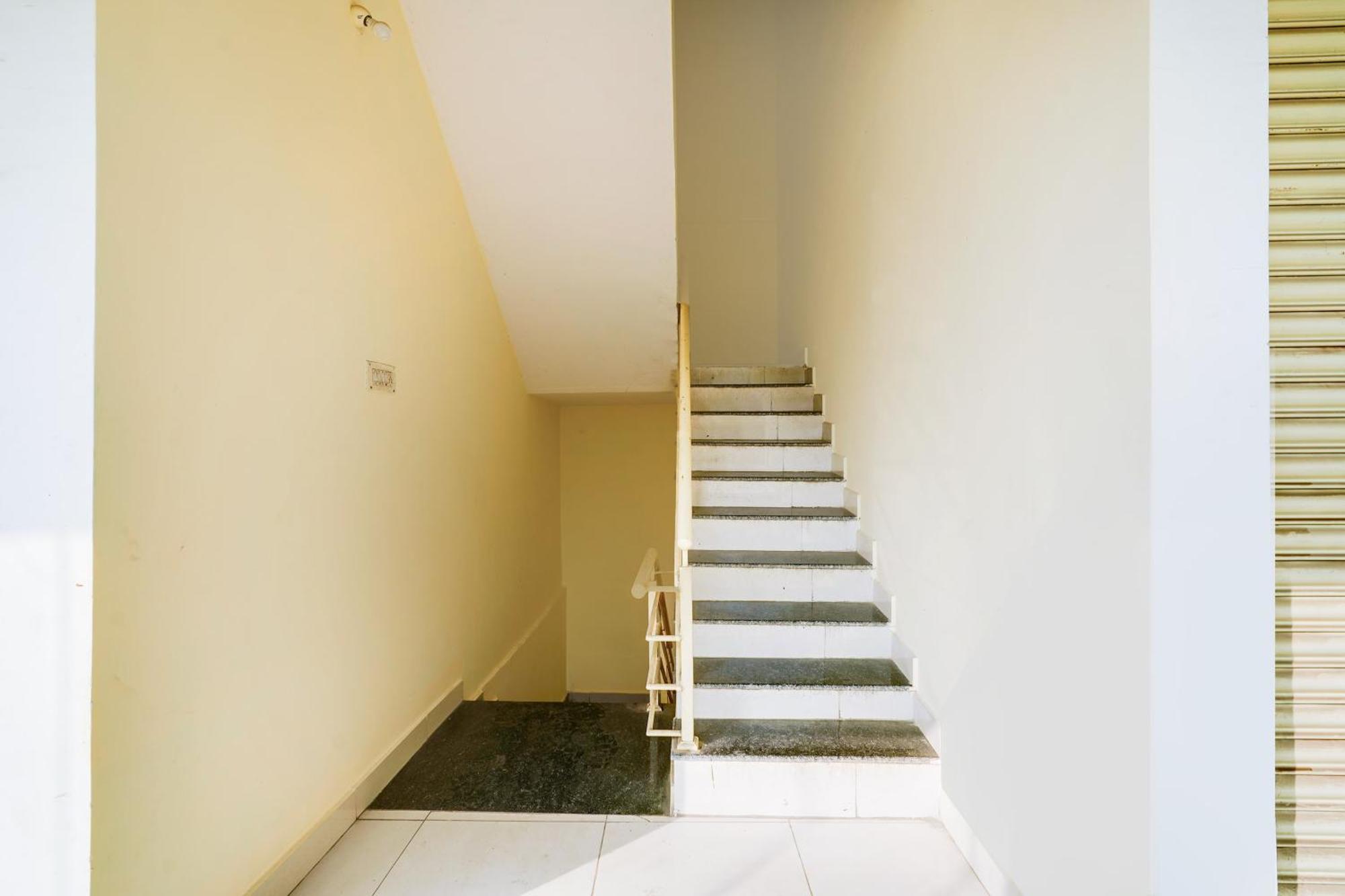 Super Townhouse Marathahalli Near Klm Fashion Mall Bangalore Buitenkant foto